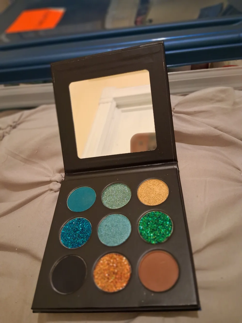 Vibrant Green & Teal Eyeshadow Palette - Professional Matte and Shimmer Shades